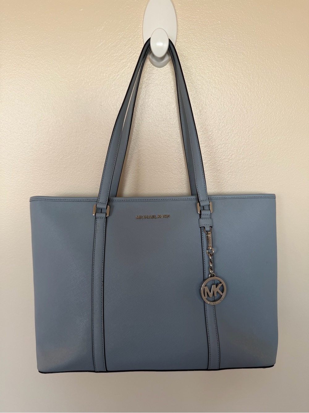 MICHAEL KORS Jet Set Large Leather Travel Tote Bag Handbag in Pale Blue